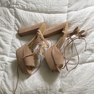 blush heels from lulu’s